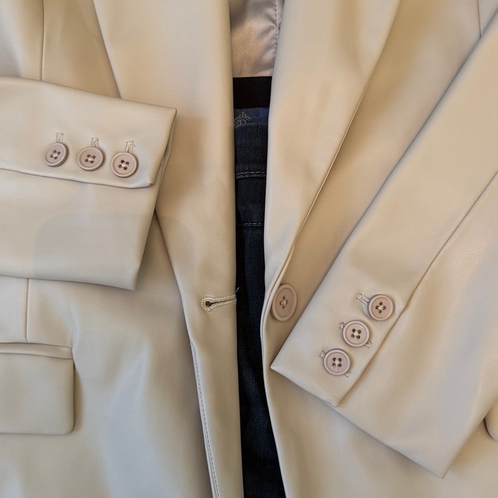 BLANK NYC Blazer- Size small - Picture 7 of 14